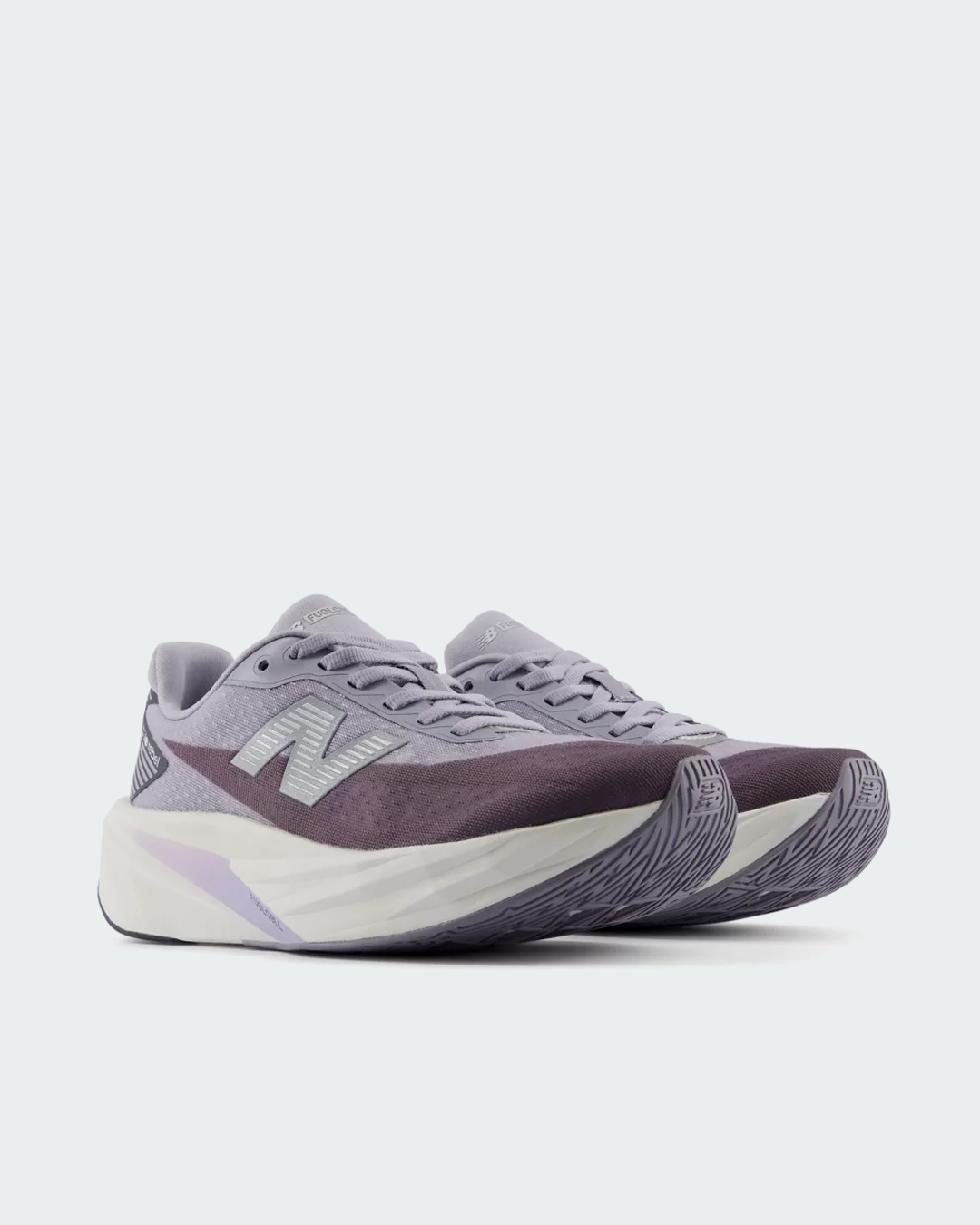 Tenis New Balance Fuelcell Rebel V5 Mujer