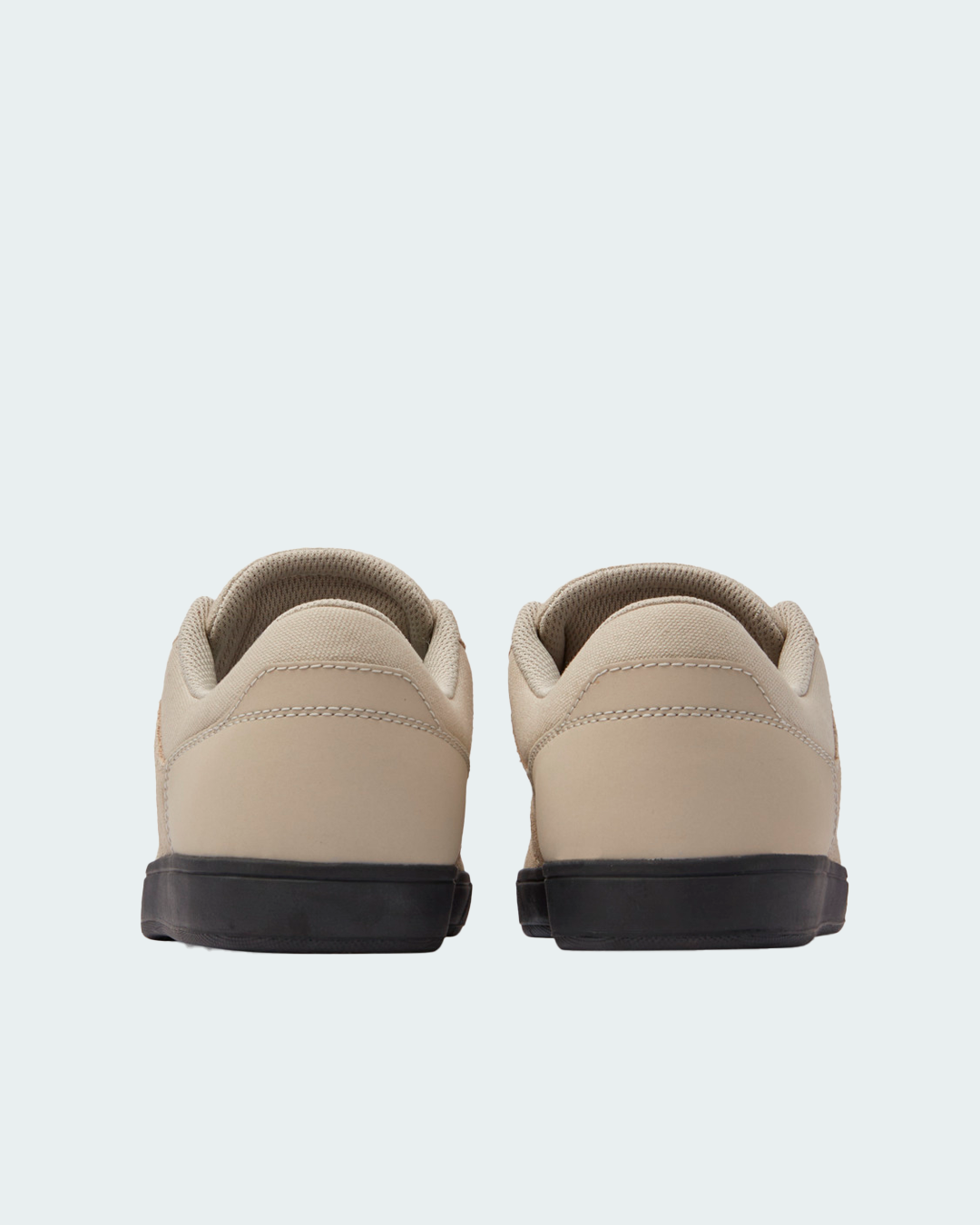 Tenis DC Crisis 2 Hombre