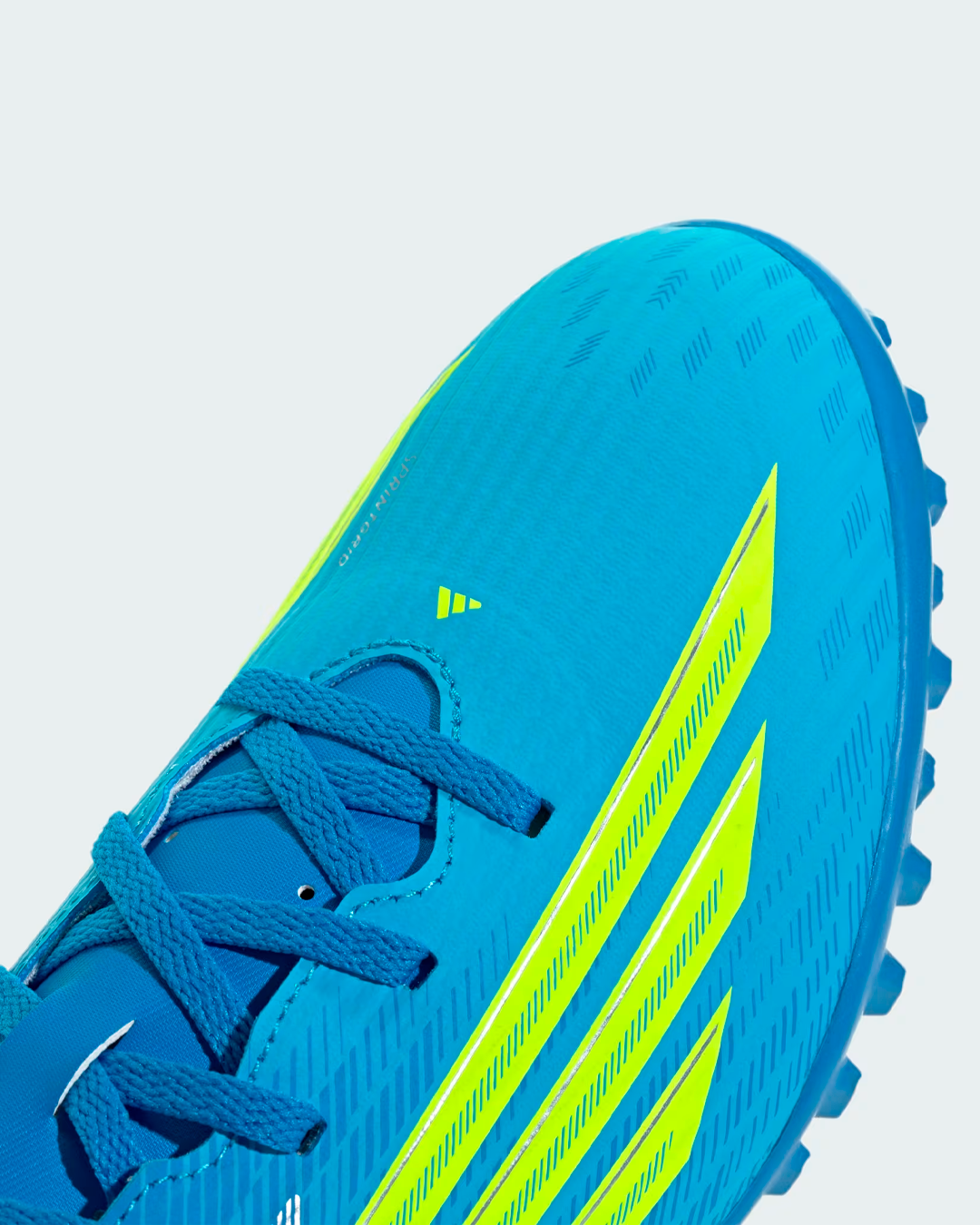 Guayos Adidas TF F50 Club Hombre