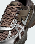 Tenis Nike V2K Run Y2K Hombre