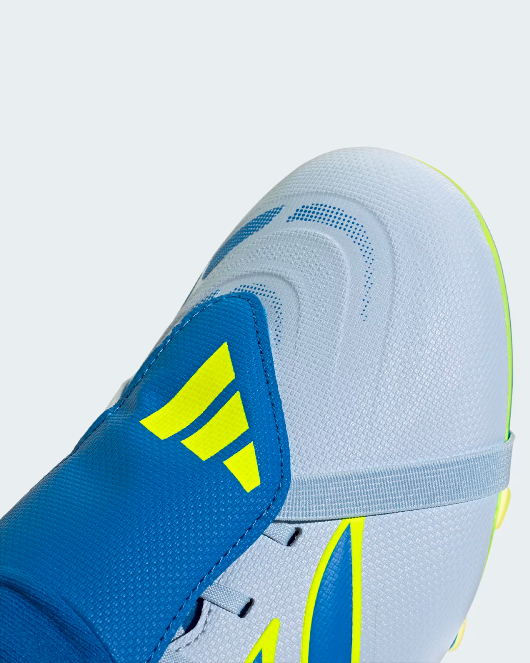 Guayos Adidas FG Predator Club Hombre