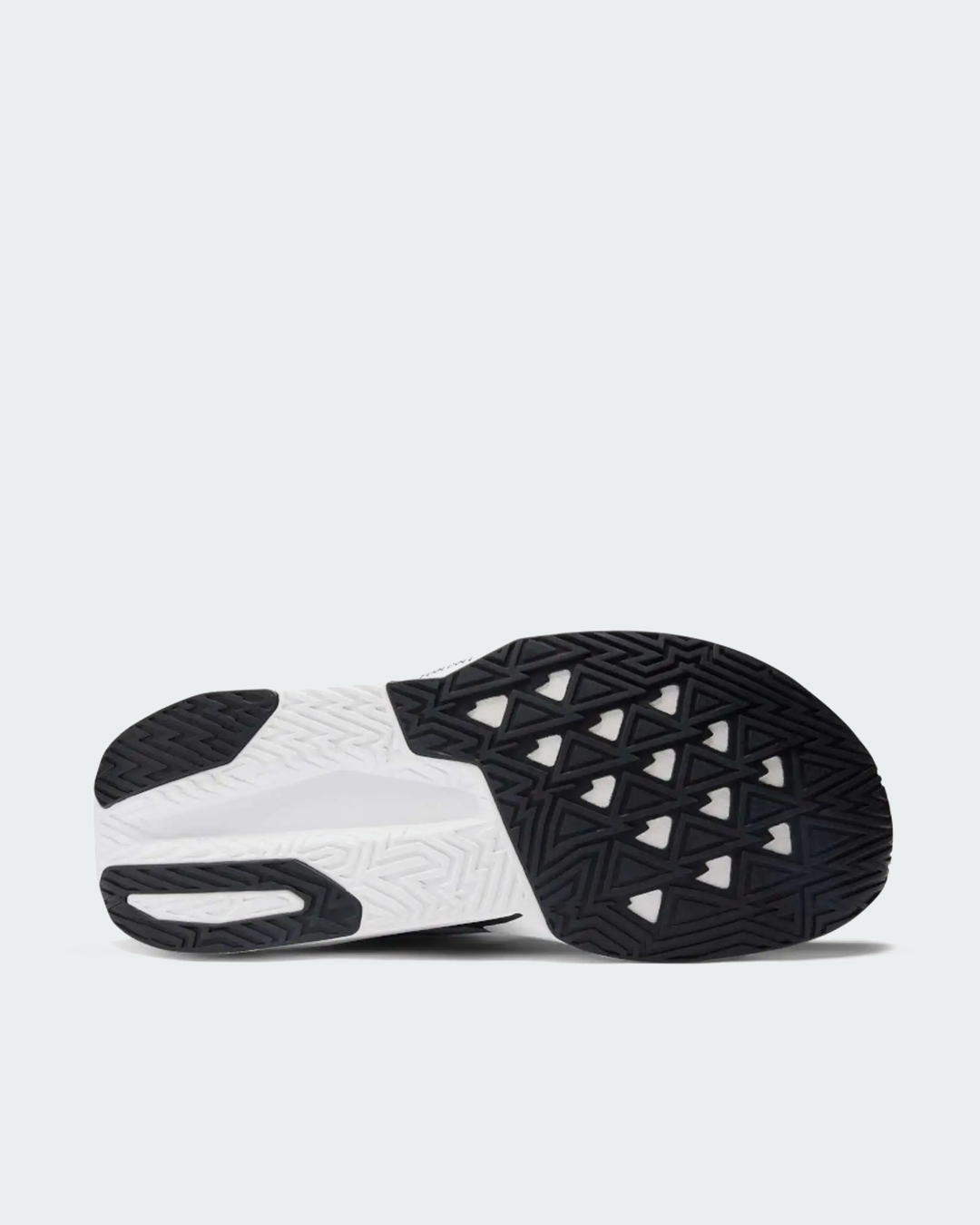 Tenis New Balance Fuelcell Rebel V5 Hombre
